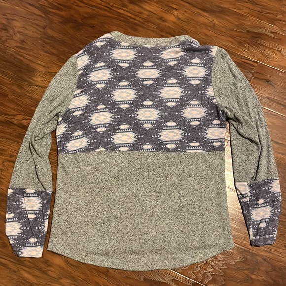 Women’s Simply Southern Top - Picture 4 of 4